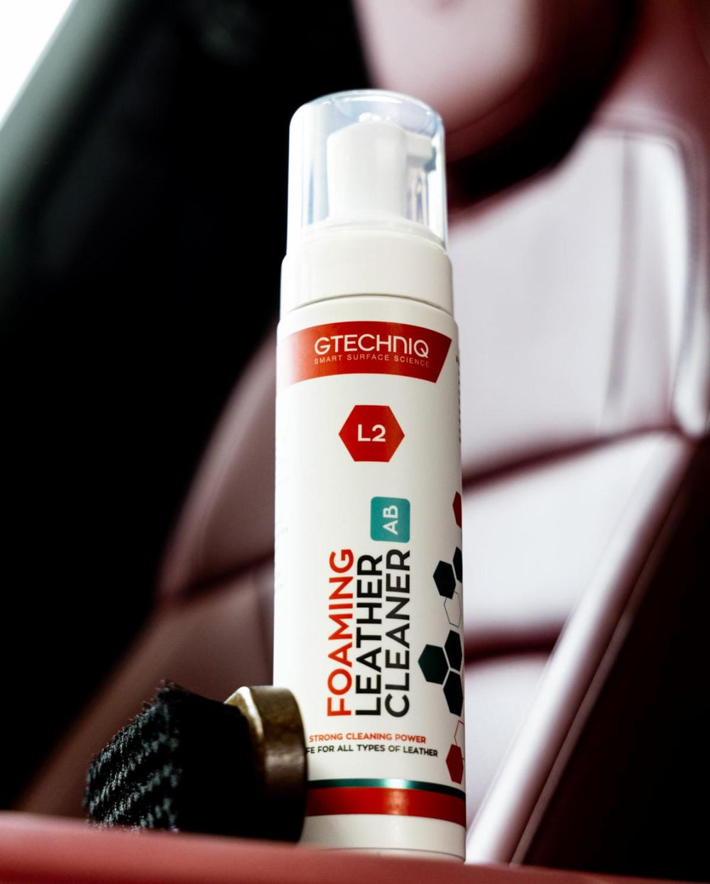 L2 Foaming Leather Cleaner