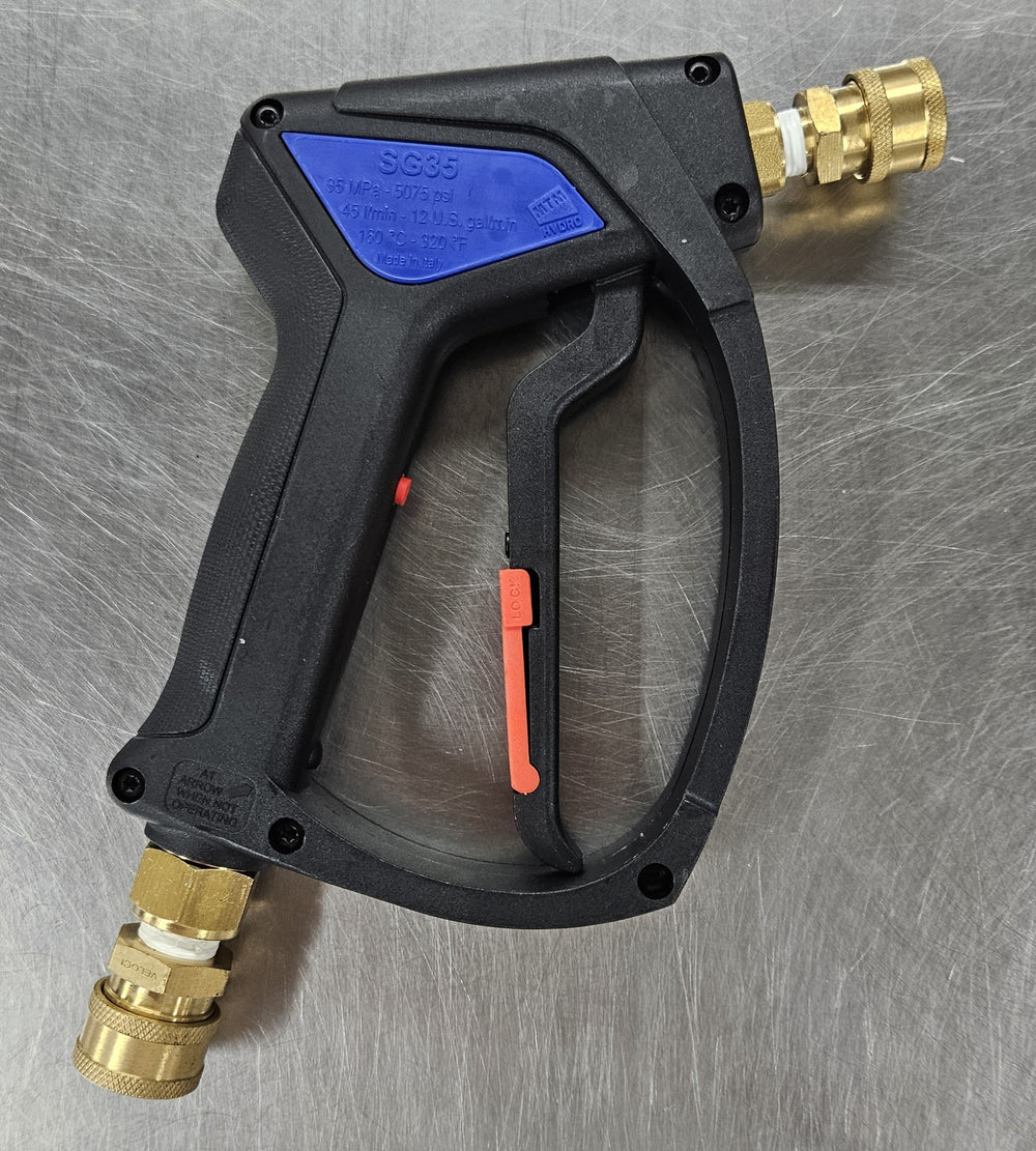 Pressure washer short gun with 3/8" MPT coupler on the bottom