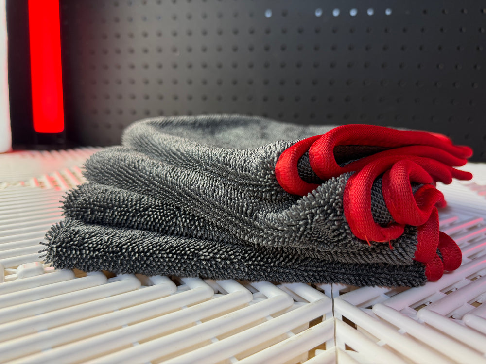 Ralda’s Premium Microfiber Detailing Towel – 15" × 15"